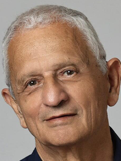 נחום ברנע