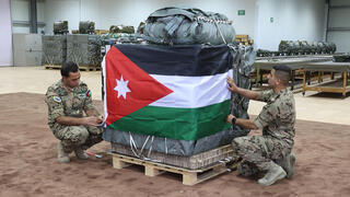 צבא ירדן נערך להצנחת סיוע הומניטרי לרצועת עזה