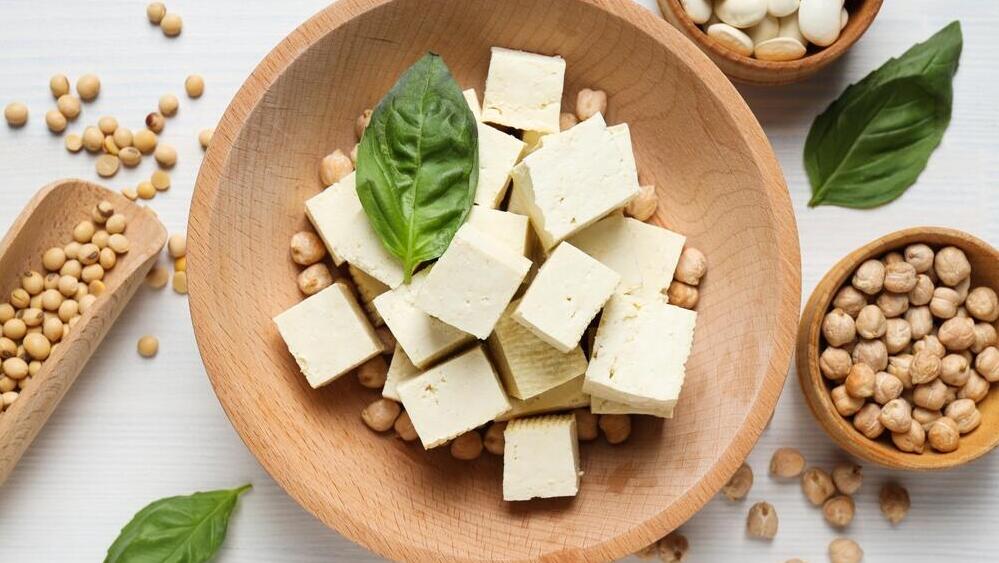 חלבון איכותי. טופו (צילום: shutterstock) טופו סויה תזונה