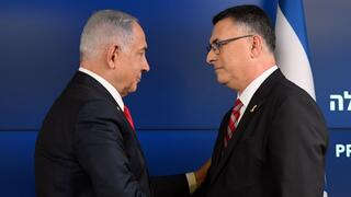 בנימין נתניהו וגדעון סער מודיעים על הצטרפותו של סער לממשלה