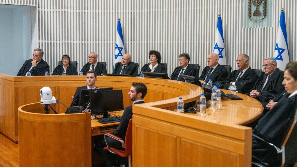 מסוף ספטמבר - יחסרו 4 מתוך 15 שופטי עליון (צילום: שלו שלום) טקס פרישת כבוד ממלא מקום נשיא בית המשפט העליון השופט עוזי פוגלמן