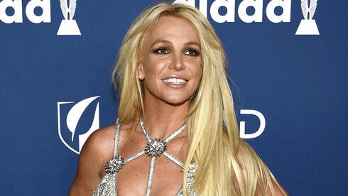 Britney Spears sells rights to iconic music catalog