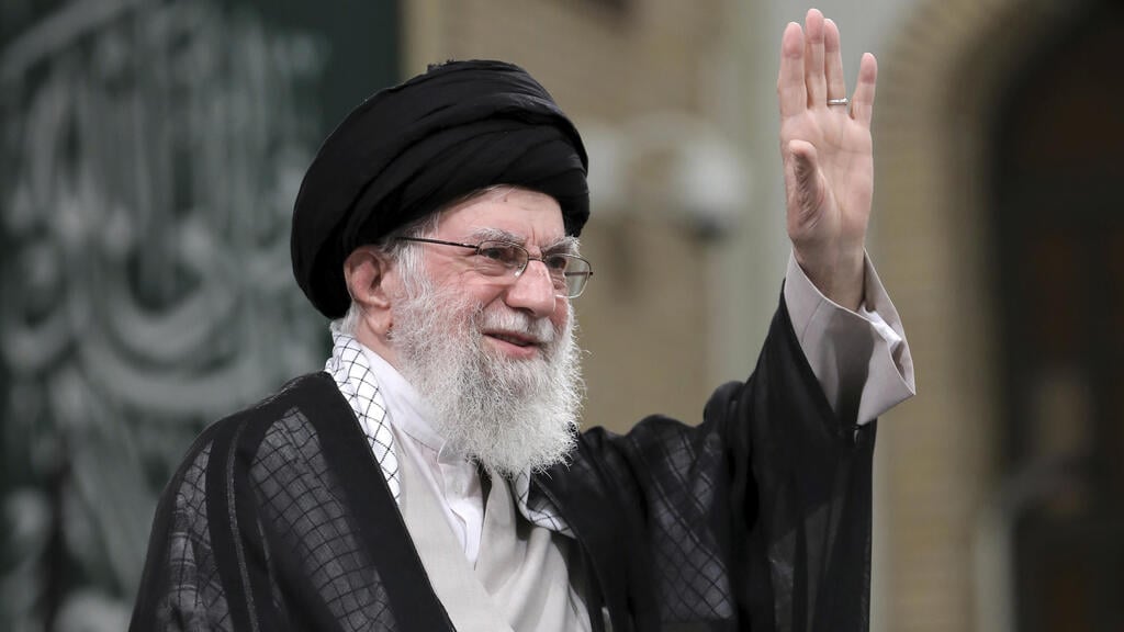 Iran's Supreme Leader Ali Khamenei (Photo: AP) עלי חמינאי
