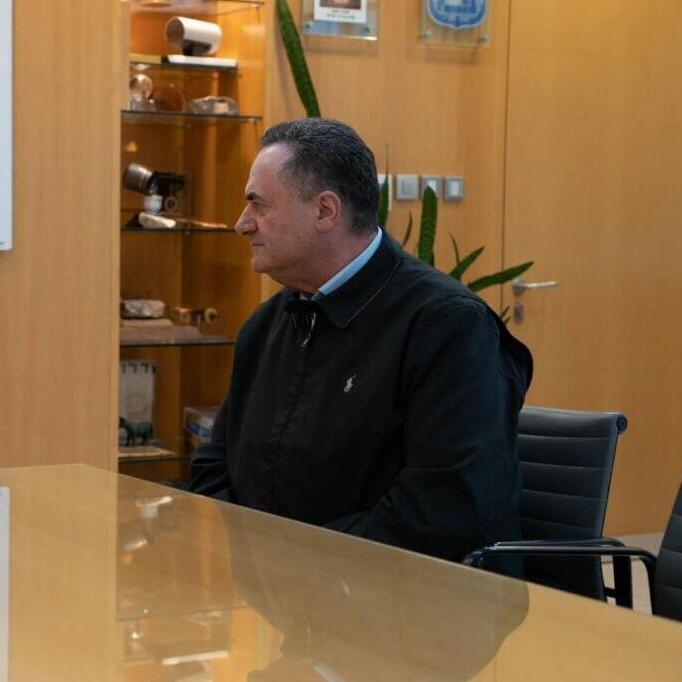 שר הביטחון ישראל כ"ץ בפגישה ראשונה עם הרמטכ"ל הרצי הלוי בפורום המטה הכללי