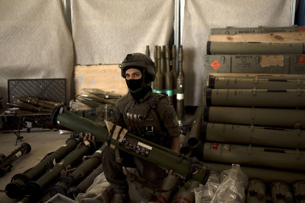 Hezbollah weapons seized by the IDF in Lebanon (Photo: Maya Alleruzzo/Associated Press) Hezbollah weapons seized by the IDF in Lebanon