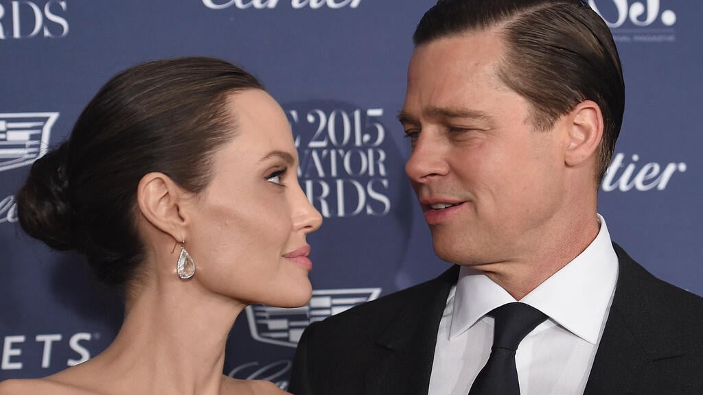 Angelina Jolie and Brad Pitt (Photo: Dimitrios Kambouris/Getty Images for WSJ. Magazine 2015 Innovator Awards) אנג'לינה ג'ולי בראד פיט
