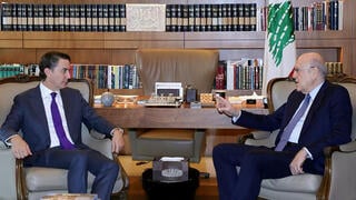 עמוס הוכשטיין פגישה עם ראש ממשלת לבנון נג'יב מיקאתי ב ביירות