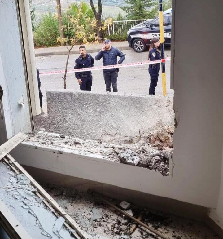צילום: דוברות המשטרה נפילת פריט אמל"ח בבית בכרמיאל