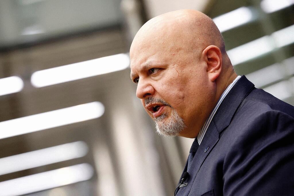 Member states of the International Criminal Court in The Hague voted Friday evening to remove Karim Khan (Photo: Piroschka Van De Wouw, Reuters) קארים חאן, התובע הראשי של בית הדין הבינלאומי הפלילי בהאג