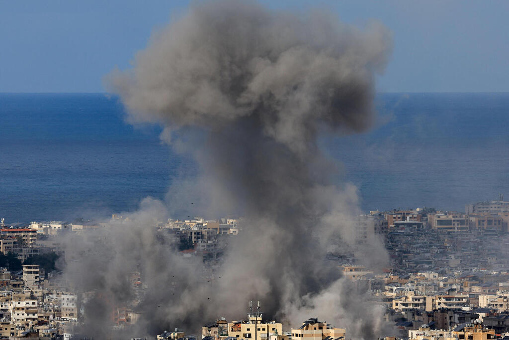 צילום: REUTERS/Thaier Al-Sudani תקיפות צה"ל בלבנון