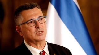 גדעון סער בביקור מדיני בצ'כיה