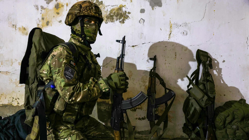 צילום: Omar HAJ KADOUR / AFP קרבות בין מורדים לצבא סוריה חלב