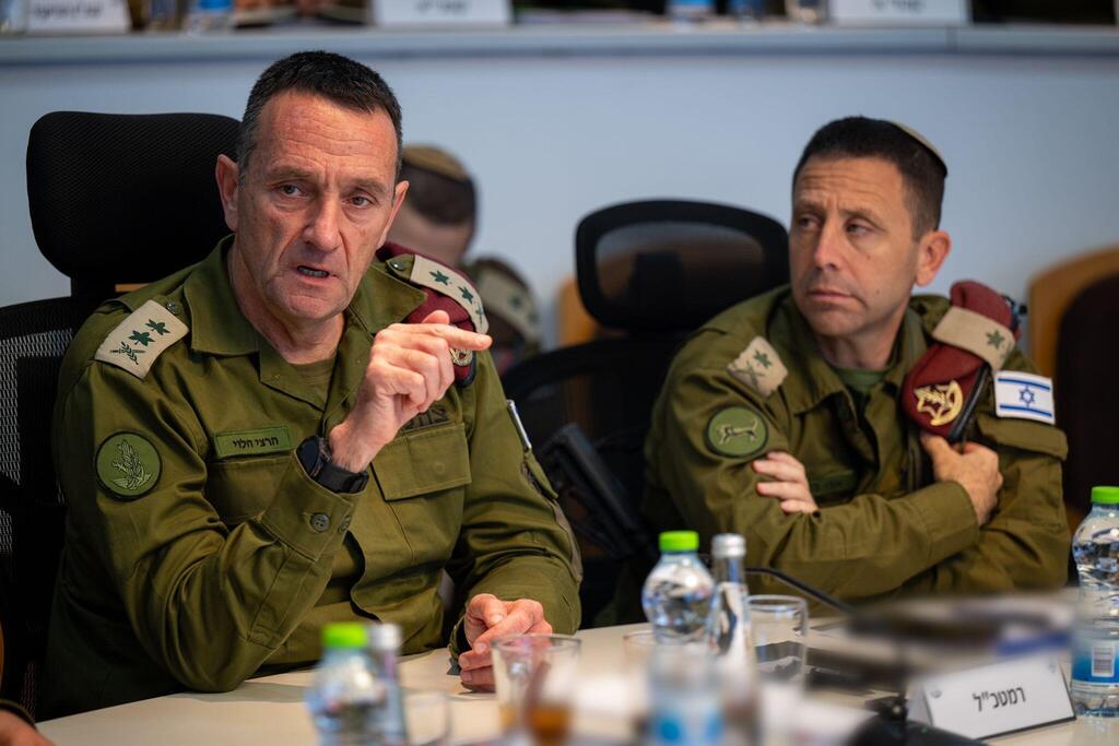 הרמטכ"ל בהערכת המצב (צילום: דובר צה"ל ) הרמטכ"ל, רב אלוף הרצי הלוי, בהערכת מצב בעקבות החיסול בג'נין