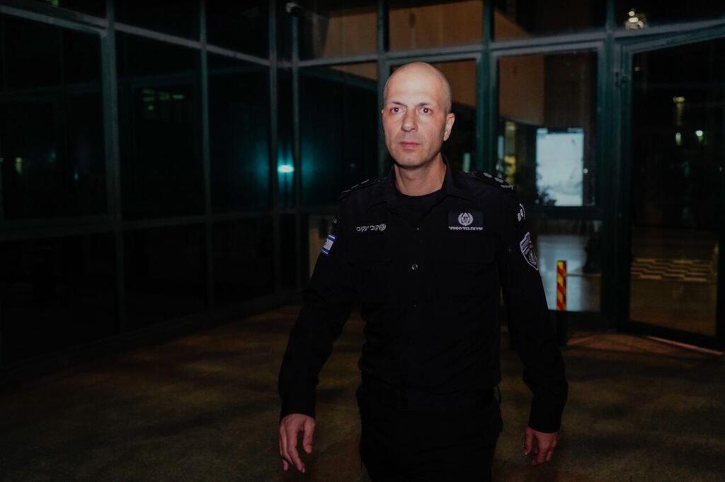 נציב שב"ס קובי יעקובי בצאתו מהחקירה (צילום: שלו שלום) נציב שב״ס בחקירתו במח"ש, ירושלים