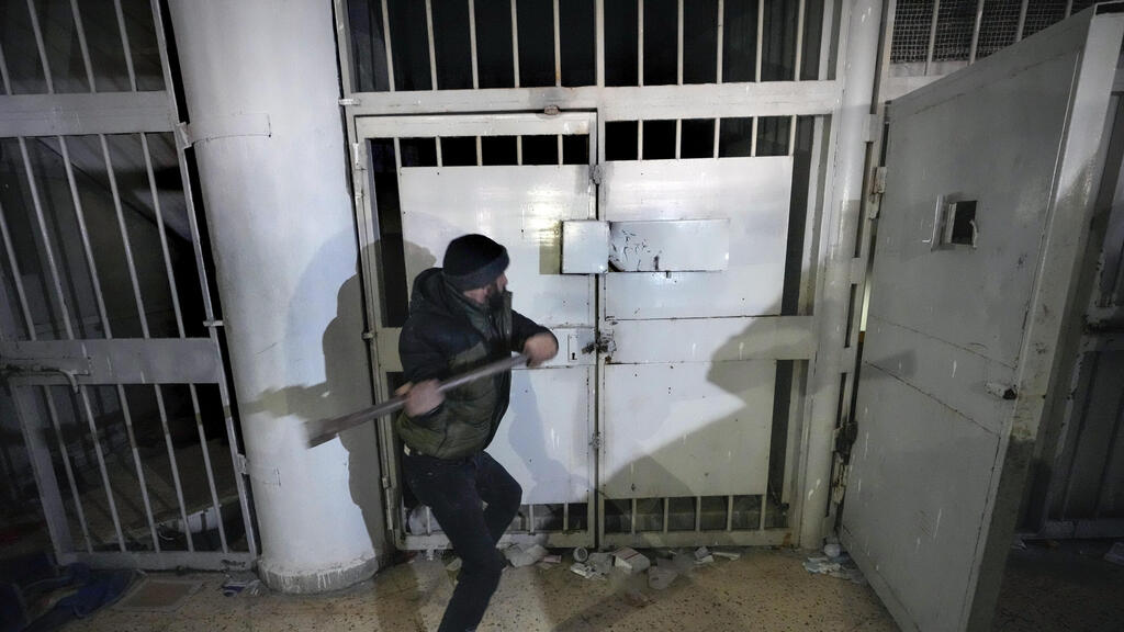 כלא סיידנאיא (צילום: AP Photo/Hussein Malla) סוריה כלא סיידנאיא