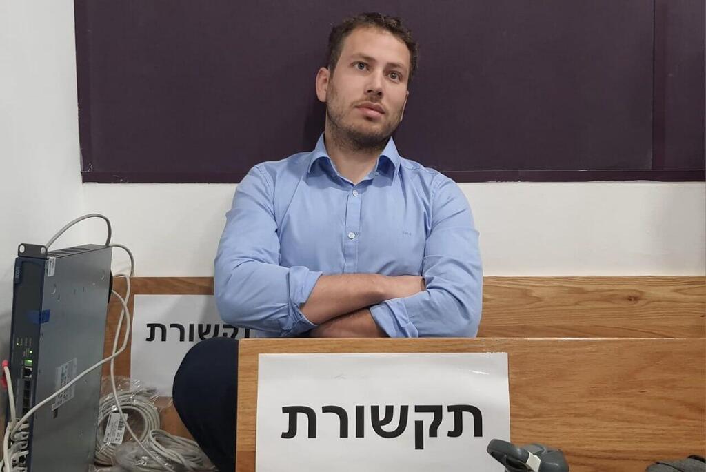 אבנר נתניהו (צילום: ראובן קסטרו) אבנר נתניהו בדיון עדות נתניהו