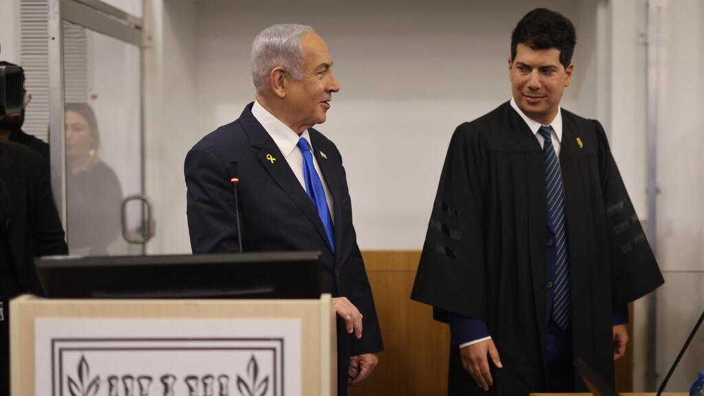 חדד ונתניהו באולם. רה"מ: "התזה שלהם מתפוררת" (צילום: הדס פרוש, פול "הארץ") עדות נתניהו במחוזי תל אביב