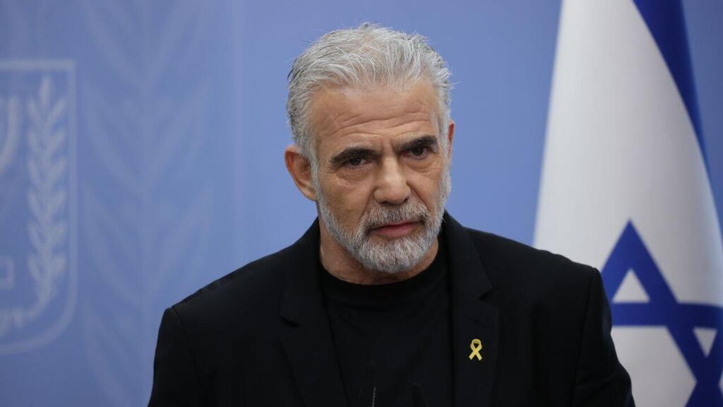 יאיר לפיד (צילום: אלכס קולומויסקי) ישיבת סיעה יש עתיד