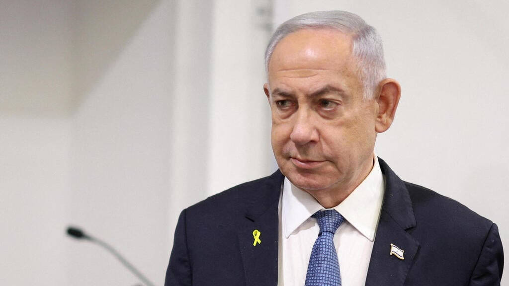 Prime Minister Benjamin Netanyahu (Photo: REUTERS/Stoyan Nenov/Pool) רה"מ בנימין נתניהו נכנס לאולם הדיונים על מנת לתת עדות תיקי אלפים