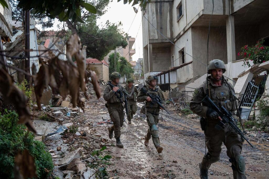 IDF forces in southern Lebanon (Photo: IDF Spokesperson's Unit) פעילות כוחות אוגדה 98 בדרום לבנון