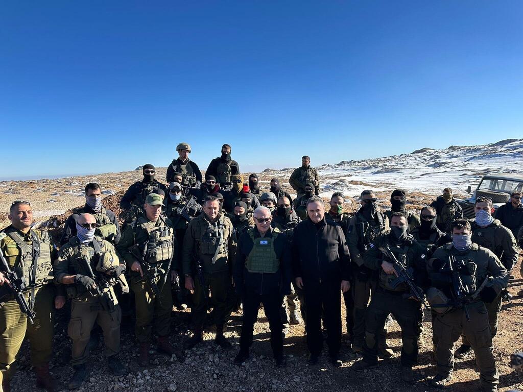צילום: תקשורת שר הביטחון שר הביטחון ישראל כ"ץ בביקור משותף עם רה"מ נתניהו בשיא החרמון