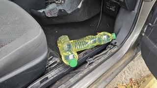 בקבוקי דלק שאותרו ברכב מבצעי בשימוש ארגון הפשע אבו לטיף