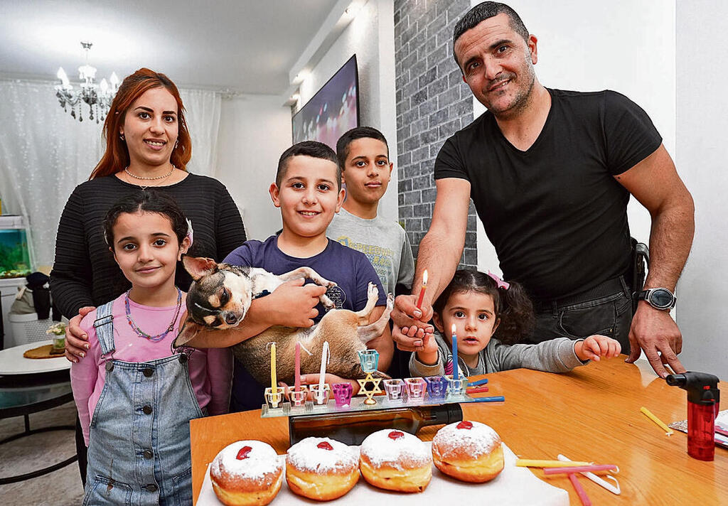 משפחת ששון, שדרות | צילום: תומר שונם הלוי yk14198843