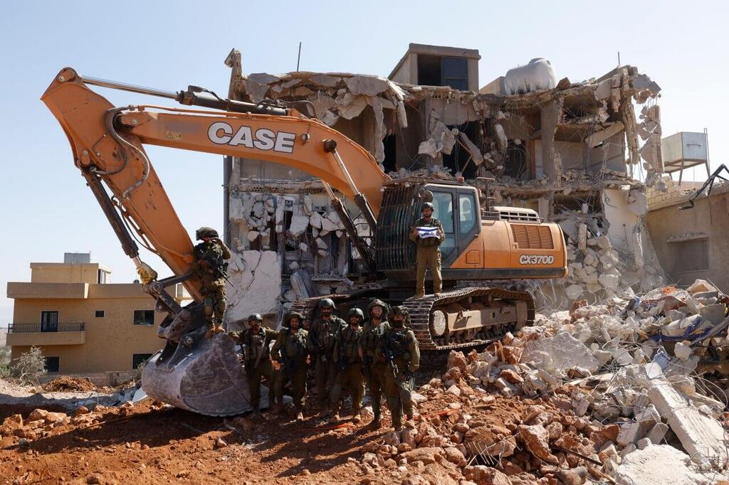 "חיכינו לחזור צפונה ולהשלים את המשימה". כוחות הנדסה מגדוד 7064 (צילום: דובר צה"ל) חטיבת המילואים 228 בזמן התמרון בלבנון