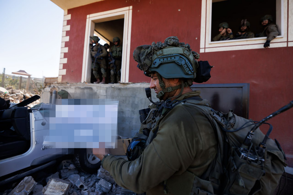 "הסתכלתי בכוונת המשגר וראיתי את יפתח, אביבים ומנרה". סא"ל במיל' יובל דגן (צילום: זיו קורן) חטיבת המילואים 228 בזמן התמרון בלבנון