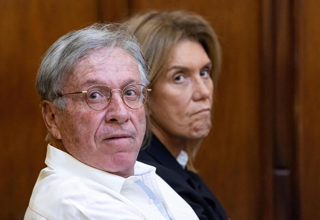 Shlomi and Orly Alexander (Photo: MATIAS J. OCNER / Reuters) ההורים, אורלי ושלומי אלכסנדר