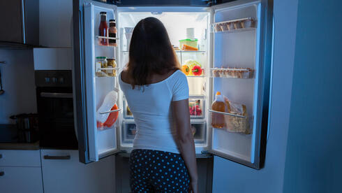 אכילה לילית