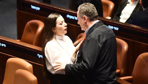 שר הביטחון מונע את פתיחת משפטה של גוטליב – ובוחן עם שב”כ מהלך חסר תקדים