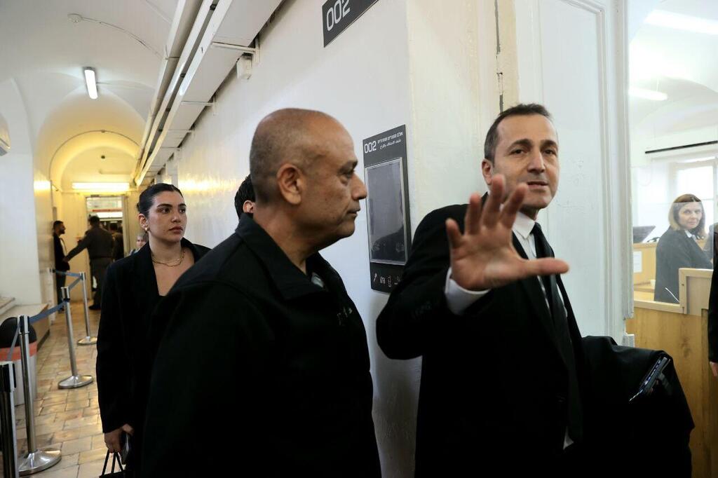 אבישי מועלם מגיע לבית המשפט השלום בירושלים