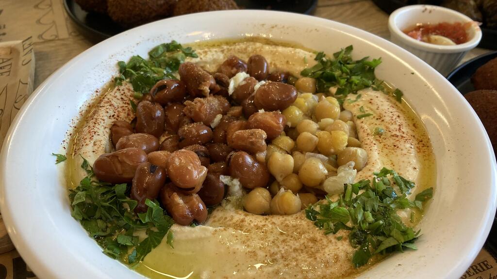 Hummus el Ameer (Photo: Buzzy Gordon) Photo: Buzzy Gordon