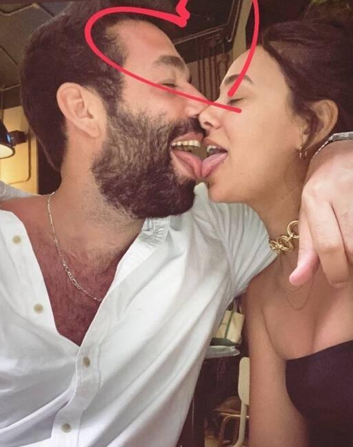 מאורסים! רביד פלוטניק ומאי גריאני (צילום מסך) מאי גריאני רביד פלוטניק