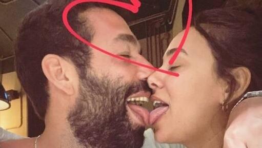 מאי גריאני רביד פלוטניק