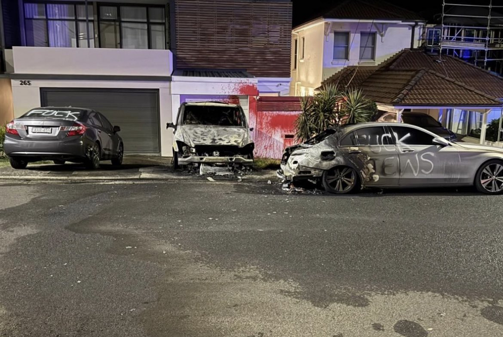 Vandalized vehicles in Australia (Photo: X) כלי הרכב שהושחתו הלילה