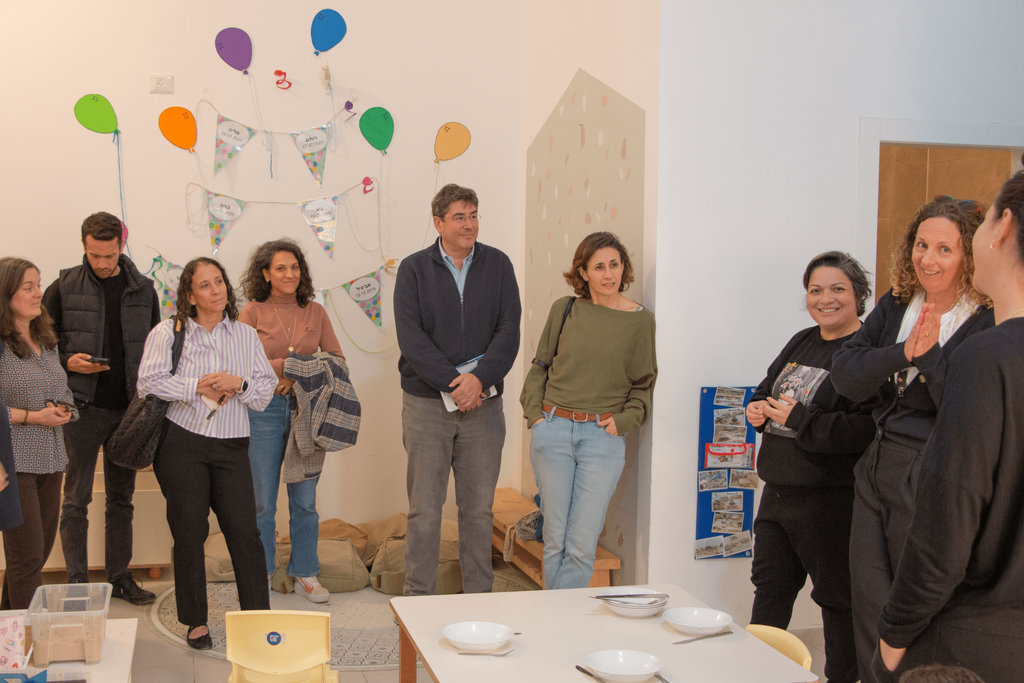 UJA-Federation of New York CEO Eric Goldstein with the Nahal Oz community 