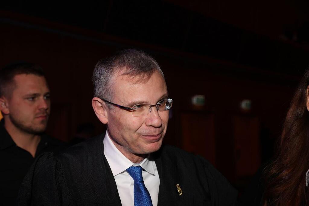 יריב לוין בכנס לשכת עורכי הדין 2025 (צילום: אלכס קולומויסקי ) יריב לוין בכנס לשכת עורכי הדין 2025