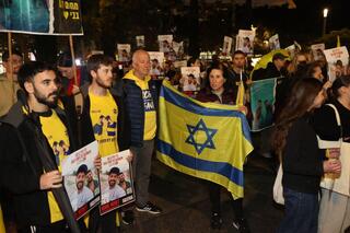 צעדת הקולות המושתקים של גלי וזיו ברמן - מכיכר דיזינגוף לכיכר החטופים