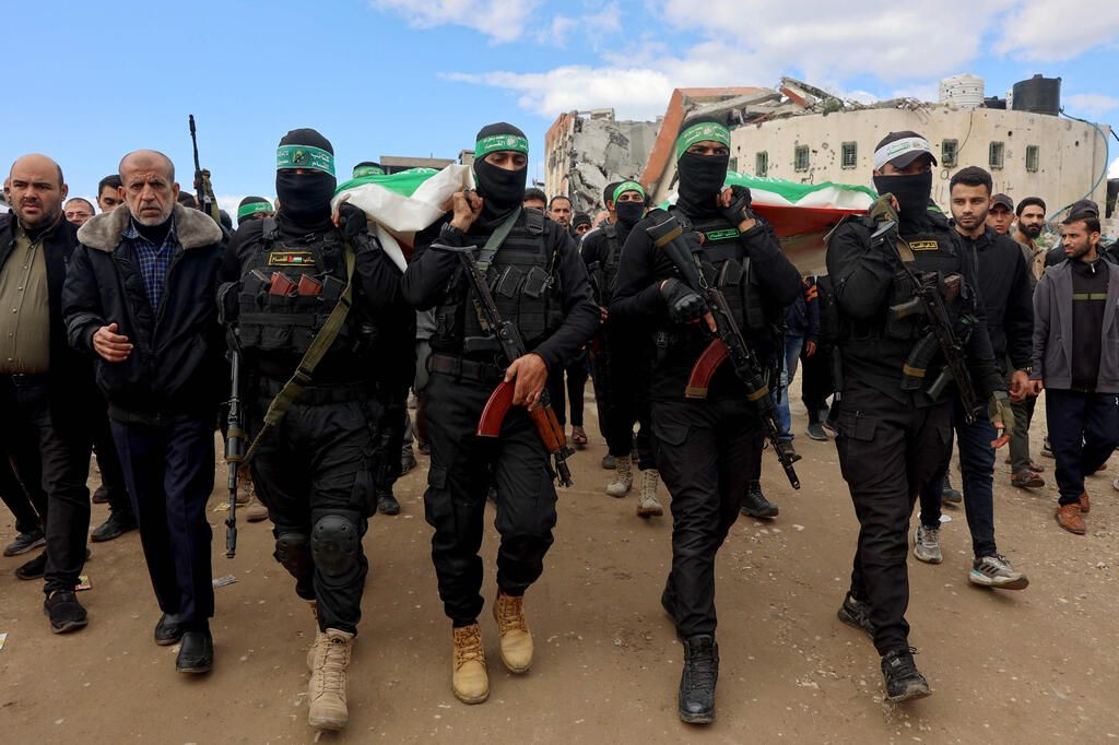 גדודי עז א-דין אל-קסאם בעזה (צילום: Omar AL-QATTAA / AFP) גדודי עז א-דין אל קסאם בעזה