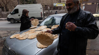 מכירת לחם בחלב Getty_2195542467723098.jpg