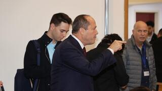 צעקות על ניר ברקת בדיון משפט נתניהו
