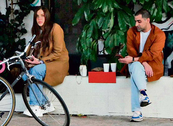 ישראלוף והבחורה. מקווים שלא הרסנו | צילום: אמיר מאירי yk14238378