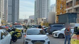 שני פועלים נהרגו בנפילה מגובה באתר בנייה בבת ים