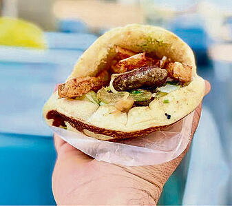 הקבב והאגדה. שווה כל שקל | צילום: קובי רובין yk14248317