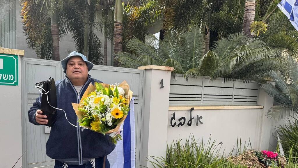 צילום: איתן גליקמן מחכים ללירי במושב ירחיב