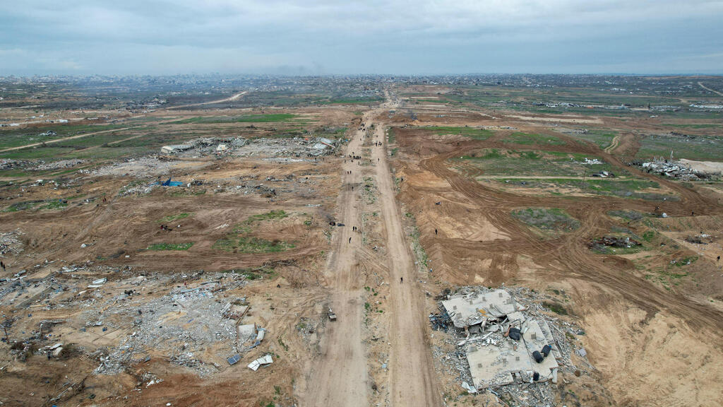 צילום: REUTERS/Stringer הריסות בציר נצרים לאחר נסיגת צה"ל