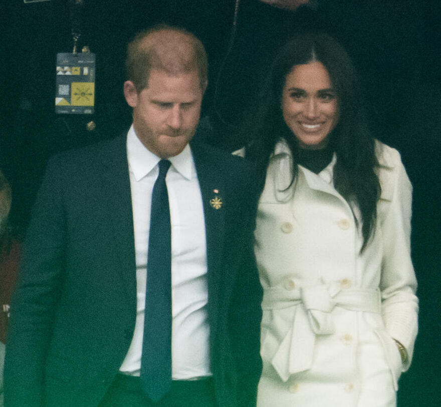 העמדת פנים או נישואים אוהבים? (צילום: Samir Hussein/Samir Hussein/WireImage) הנסיך הארי מייגן מרקל