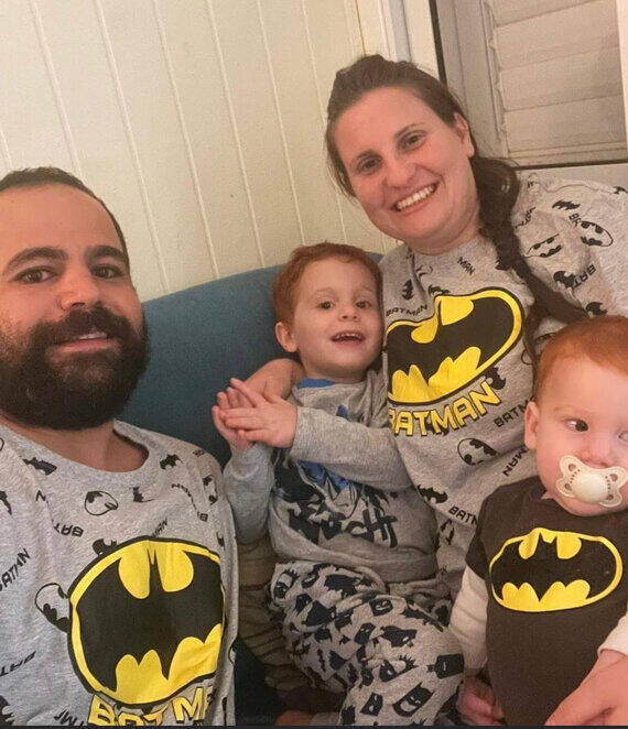 משפחת ביבס. ירדן חזר. כולם מחכים לשירי ולילדים yk14255959